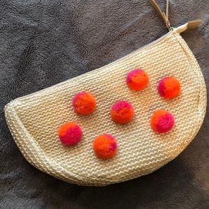 Summer pouch